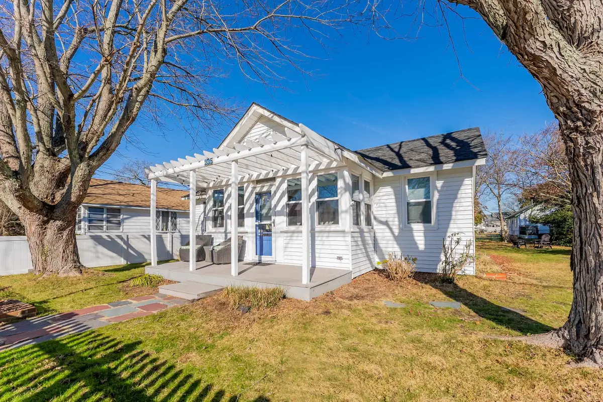 235 W Bates Avenue, Villas, NJ 08251 - Image #1