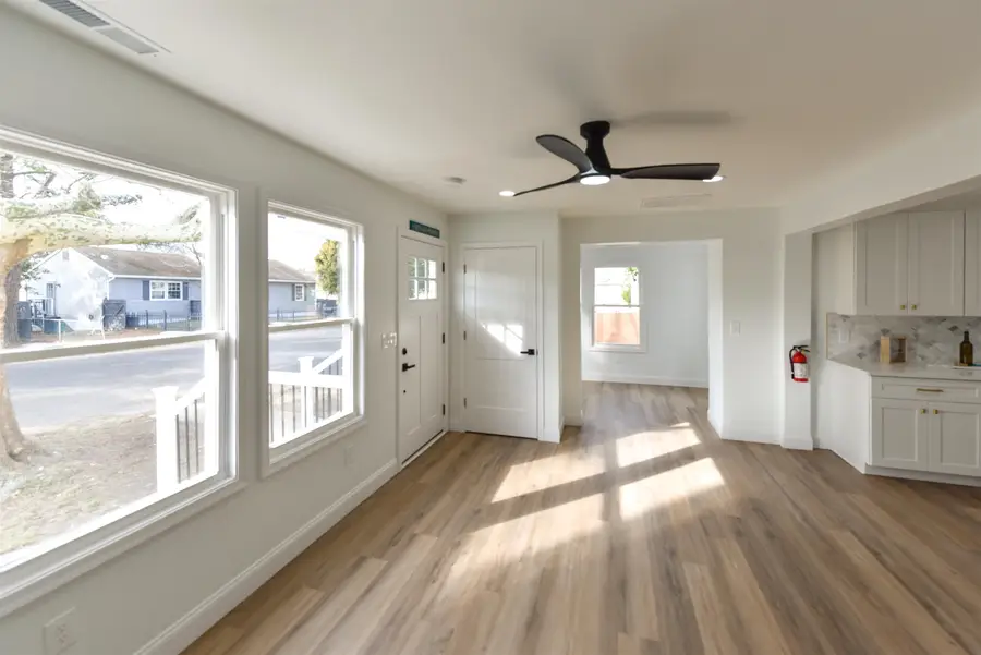 6 Lafayette Avenue, Del Haven, NJ 08251 - Image #2