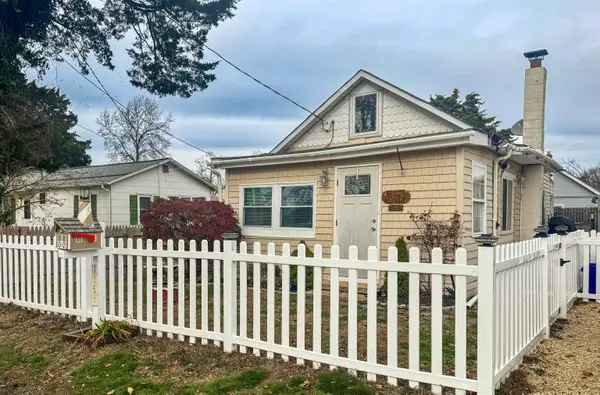 125 E Atlantic Avenue, Villas, NJ 08251