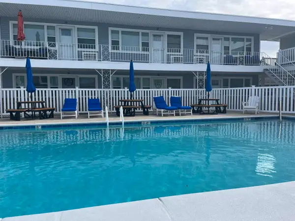 7010 Seaview Avenue, Wildwood Crest, NJ 08260