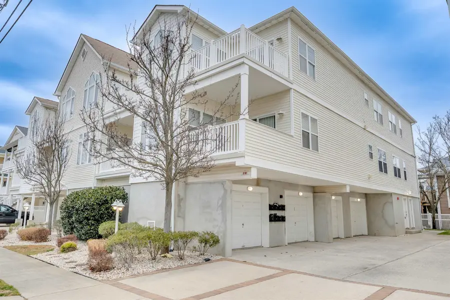 221 E Pine Avenue, Wildwood, NJ 08260 - Image #2