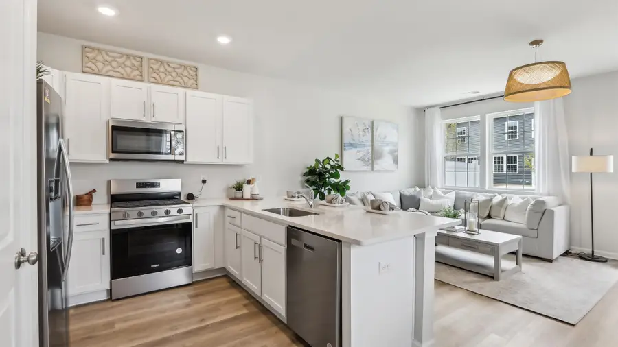 126 W Montgomery Avenue, Wildwood, NJ 08260-4617 - Image #3