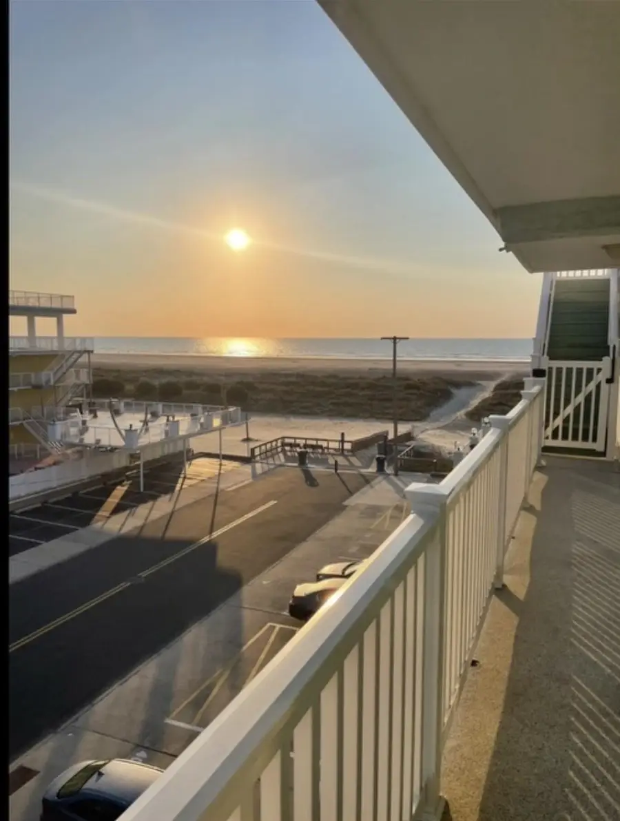 404 E Denver Avenue, Wildwood Crest, NJ 08260 - Image #2