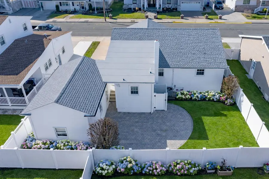 217 E Charleston Avenue, Wildwood Crest, NJ 08260 - Image #2