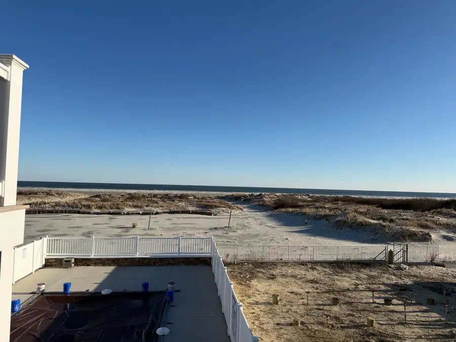 422 E Farragut Road, Wildwood Crest, NJ 08260 - Image #3