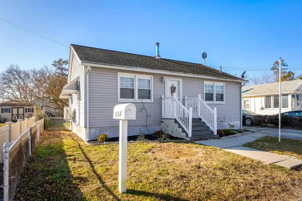 134 W Delaware Parkway, Villas, NJ 08251