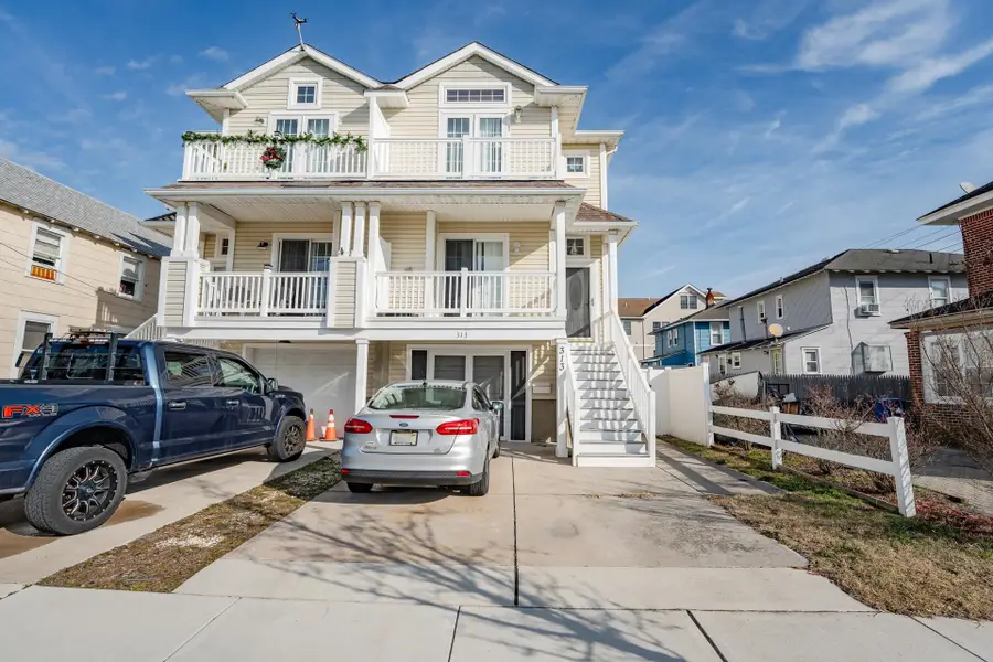 313 W Andrews Avenue, Wildwood, NJ 08260 - Image #2