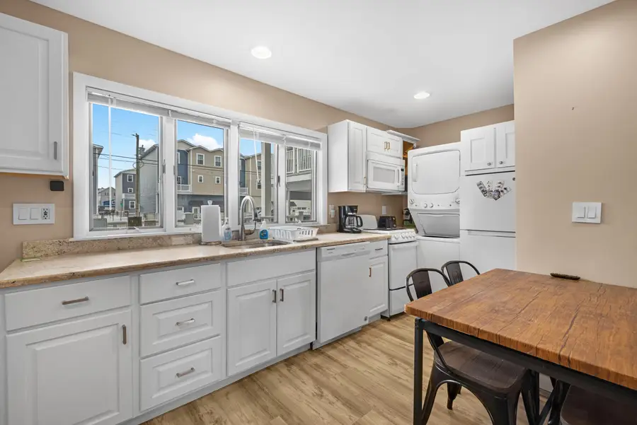 119 E Magnolia Avenue, Wildwood, NJ 08260 - #3