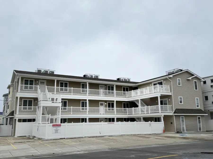 402 E 25th Avenue, North Wildwood, NJ 08260 - #2