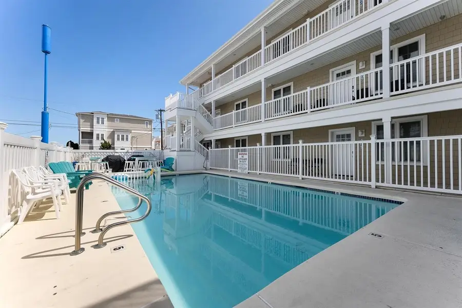 402 E 25th Avenue, North Wildwood, NJ 08260 - #3