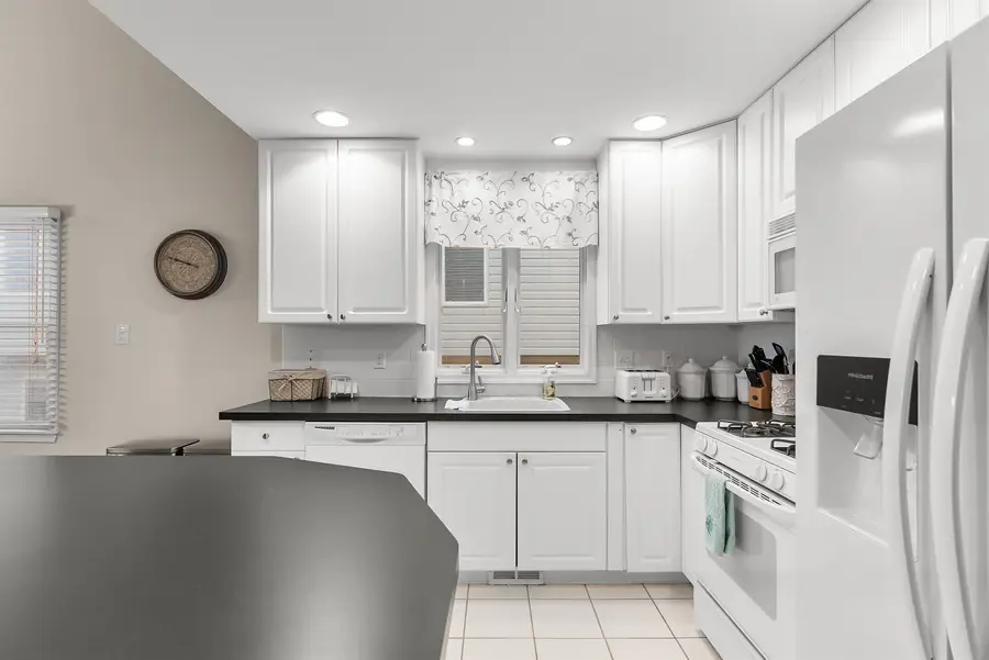 113 78th Street, Sea Isle City, NJ 08230 - #3