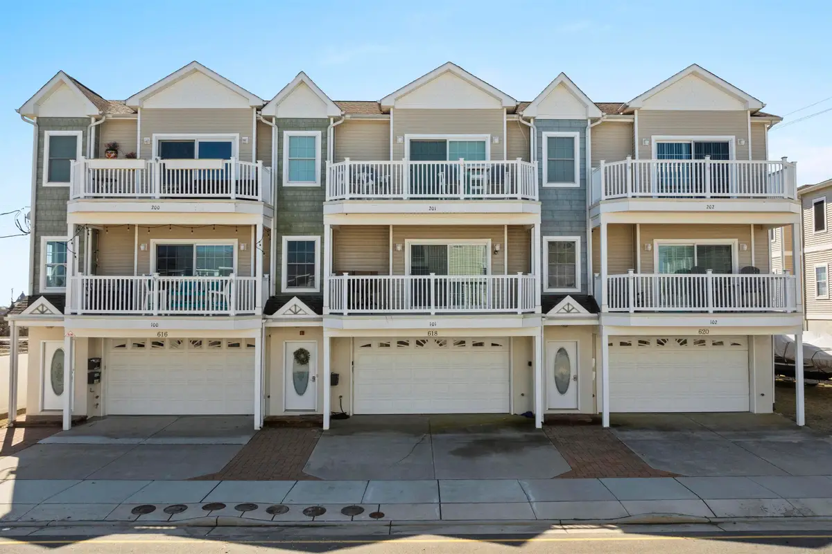618 W Burk Avenue, Wildwood, NJ 08260 - #1