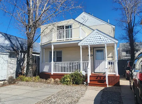 623 W Spruce Avenue, North Wildwood, NJ 08260-2557