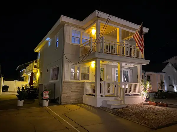 318 E Hollywood Avenue, Wildwood Crest, NJ 08260