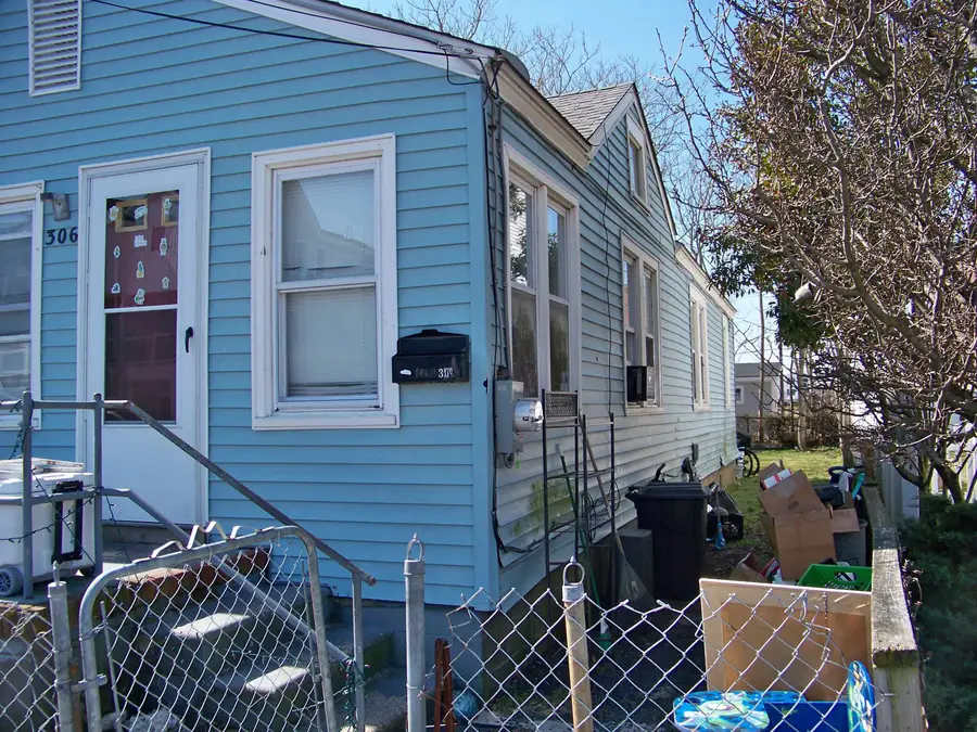 306 W Garfield Avenue, Wildwood, NJ 08260 - #2
