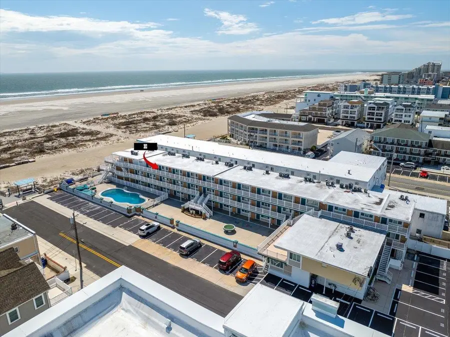 406 E Monterey Avenue, Wildwood Crest, NJ 08260-3626 - #2