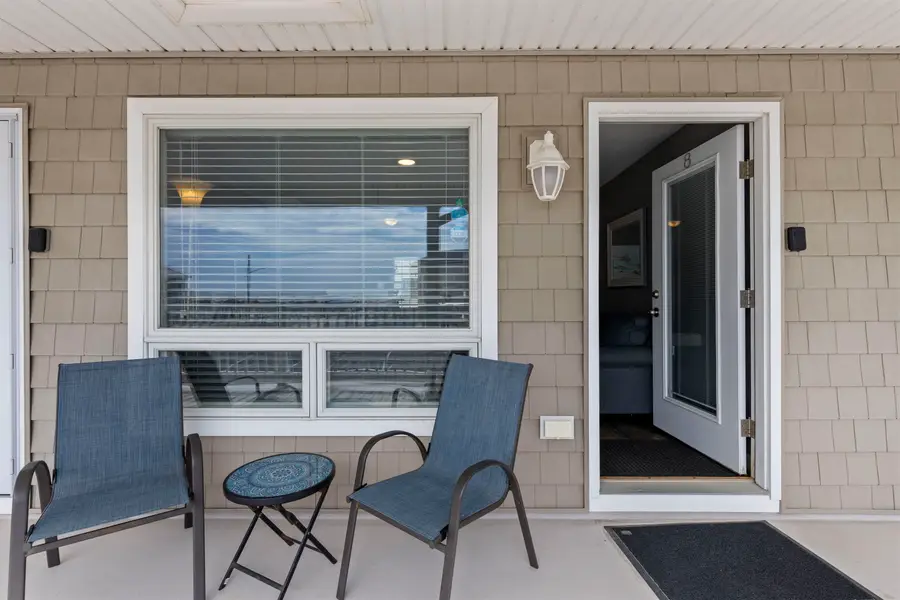 411 E Toledo Avenue, Wildwood Crest, NJ 08260 - #3