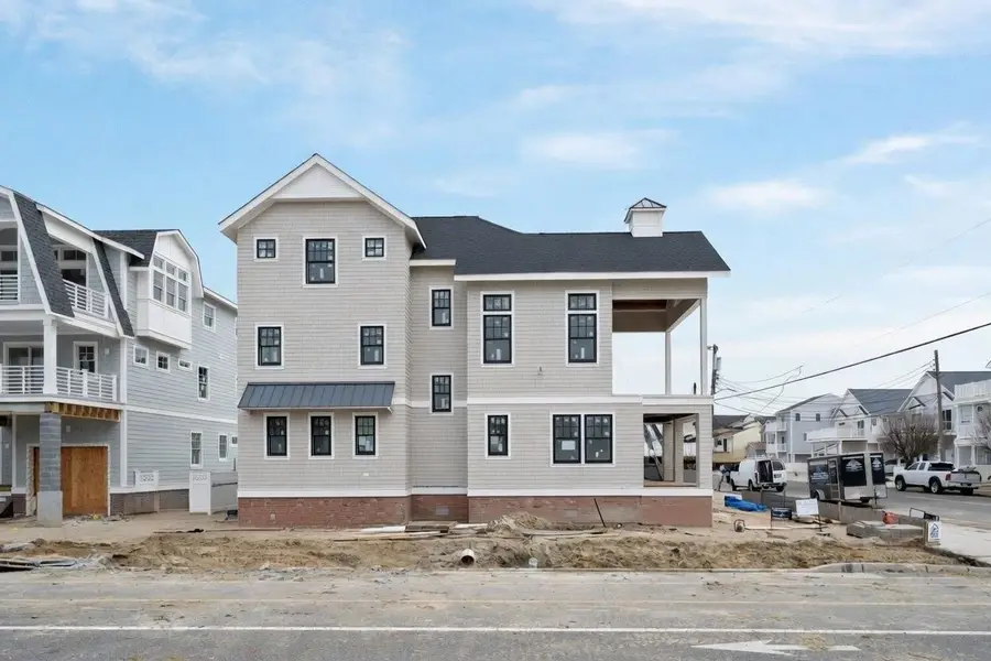 401 E 10th Avenue, North Wildwood, NJ 08260 - #2
