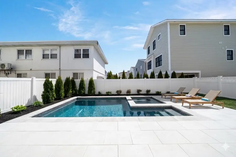 911 Surf Avenue, North Wildwood, NJ 08260 - #3