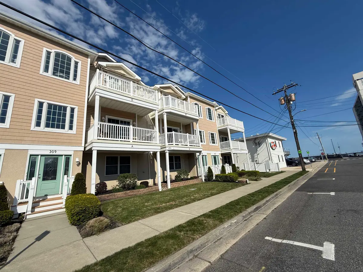 309 E Bennett Avenue, Wildwood, NJ 08260 - #1