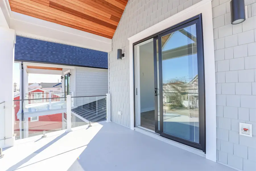 122 E Morning Glory Road, Wildwood Crest, NJ 08260 - #3