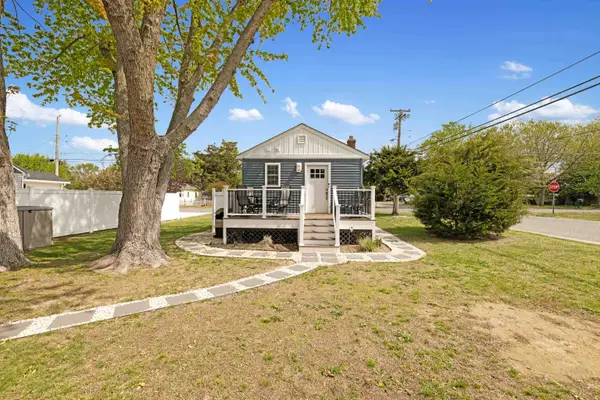 324 E Tampa Avenue, Villas, NJ 08251