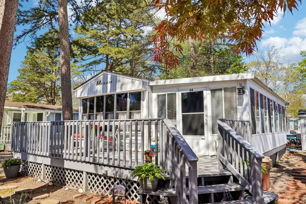 34 Wildwood Avenue, Dennisville, NJ 08270