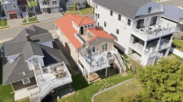 17 E Vincent Avenue, Strathmere, NJ 08248