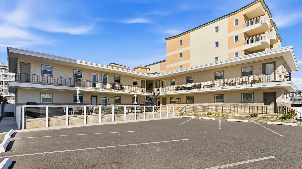 404-06 E Farragut Road, Wildwood Crest, NJ 08260 - #1