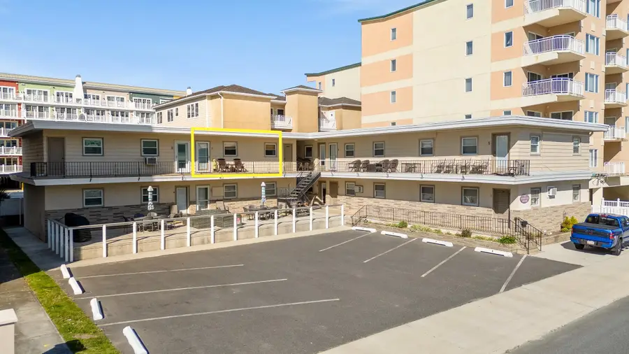 404-06 E Farragut Road, Wildwood Crest, NJ 08260 - #2