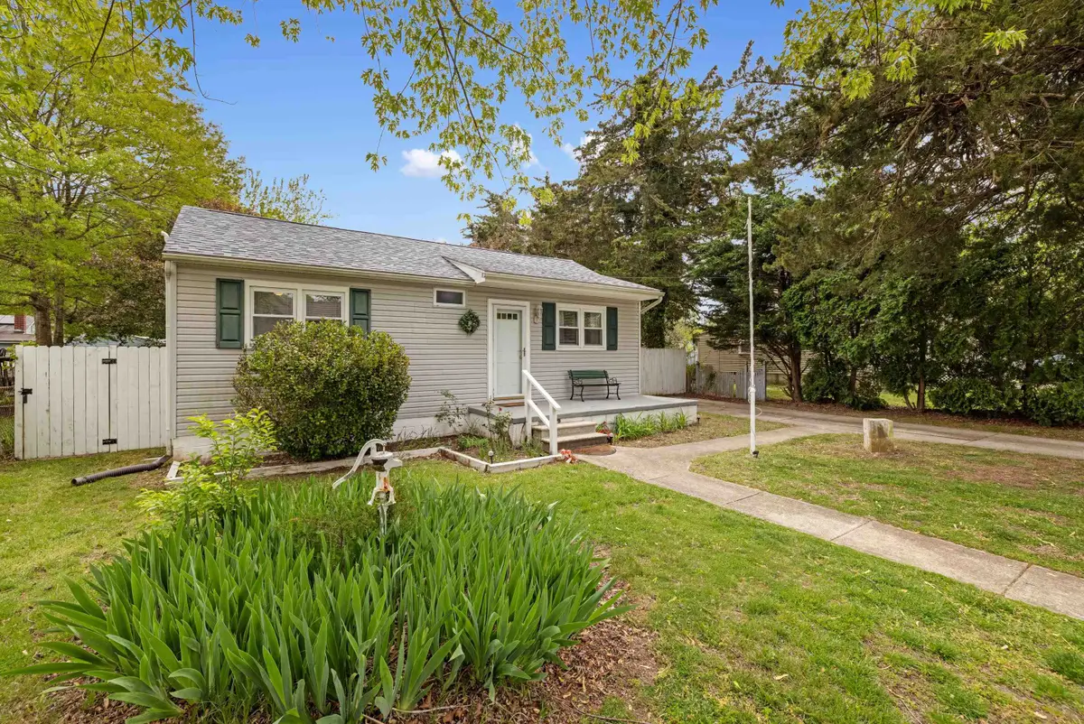 10 N 15th Street, Del Haven, NJ 08251 - #1