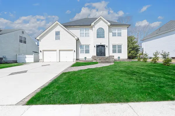11 Chancellor Park Drive, Mays Landing, NJ 08330