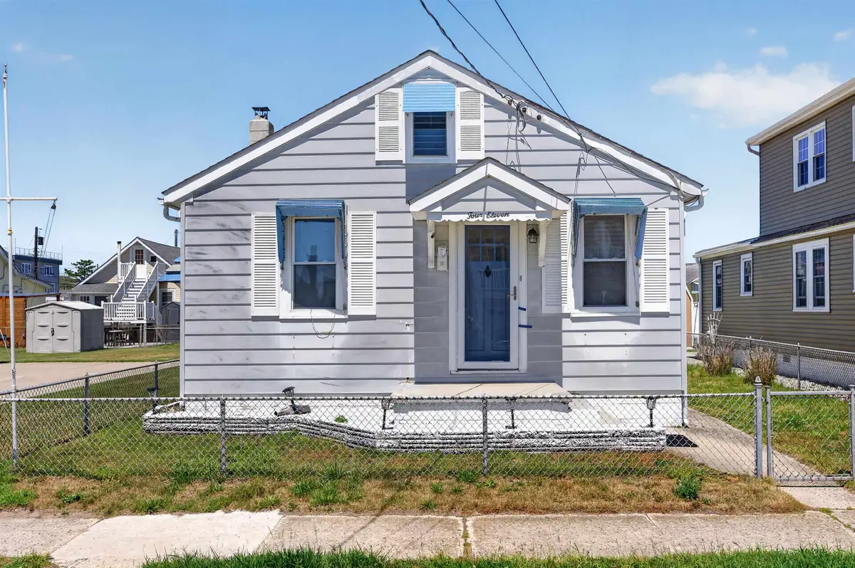 411 W Magnolia Avenue, Wildwood, NJ 08260 - #1
