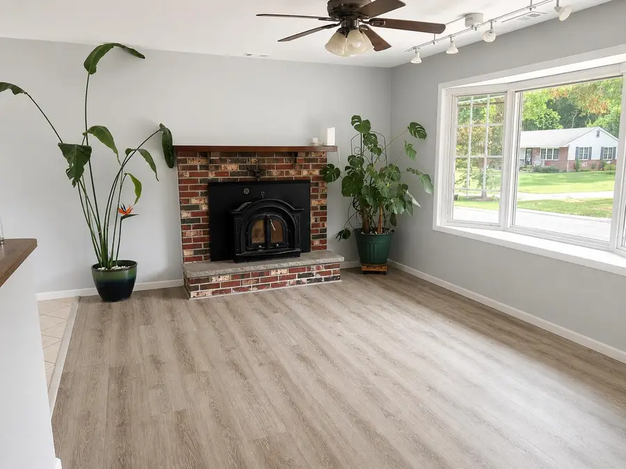 5 Frances Drive, Petersburg, NJ 08270 - #3