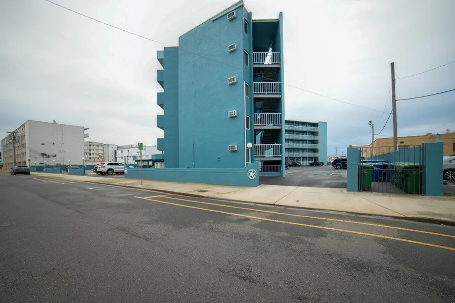 225 E Wildwood Avenue, Wildwood, NJ 08260 - #3