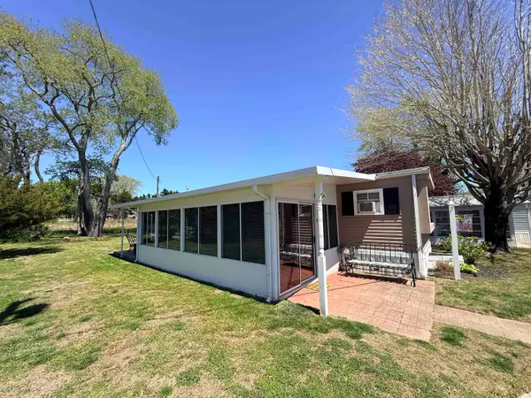 11 Westwood Drive, West Cape May, NJ 08204