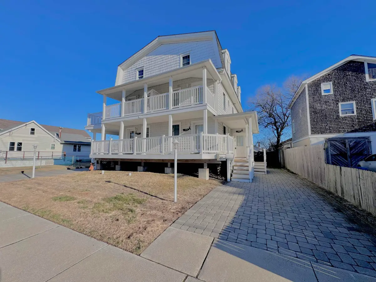 409 W Oak Avenue, Wildwood, NJ 08260 - #1