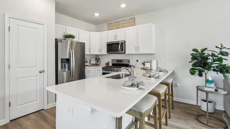 128 W Montgomery Avenue, Wildwood, NJ 08260-4617 - #3
