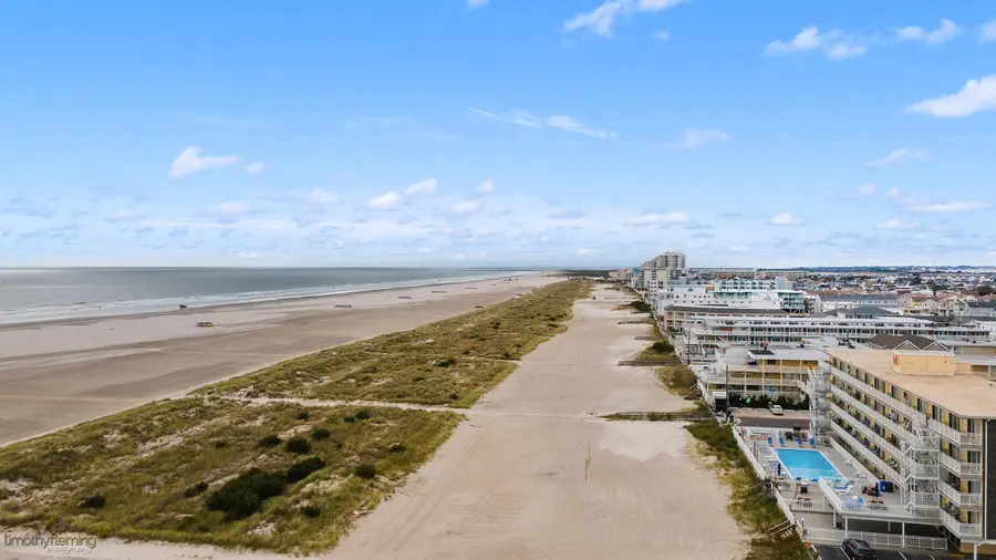 427 E Miami Avenue, Wildwood Crest, NJ 08260 - #3