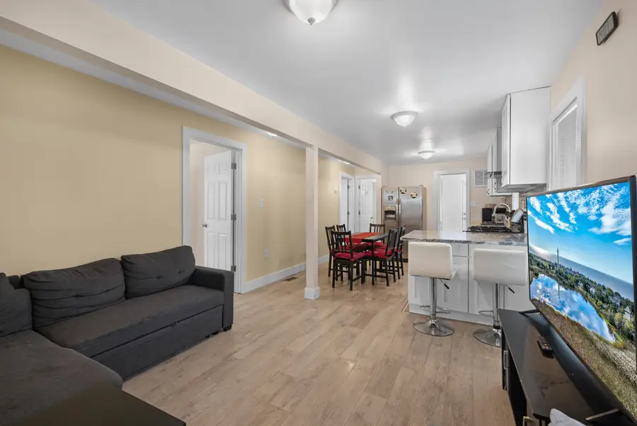 306 E Poplar Avenue, Wildwood, NJ 08260-0000 - #3