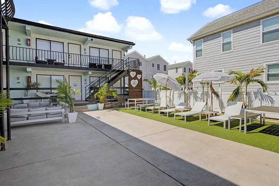 422 E 16th Street, North Wildwood, NJ 08261 - #3