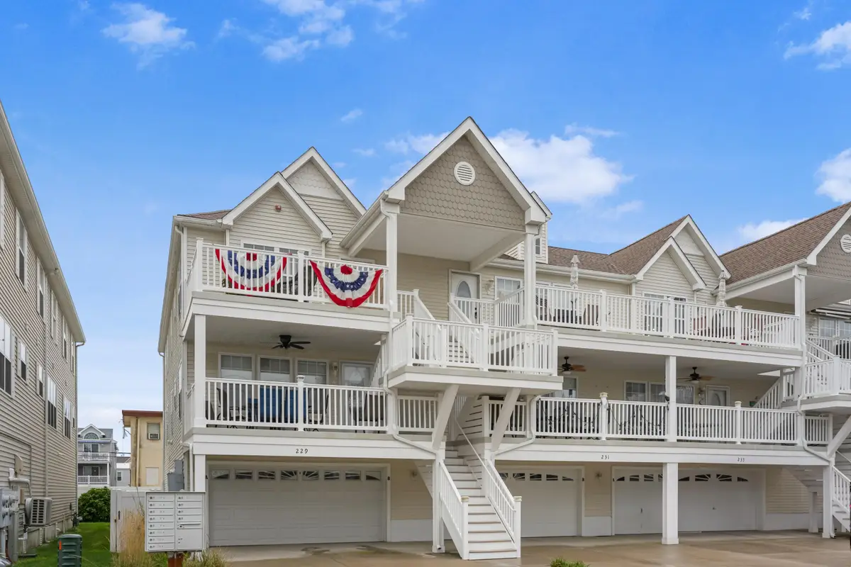 229 E Andrews Avenue, Wildwood, NJ 08260 - #1