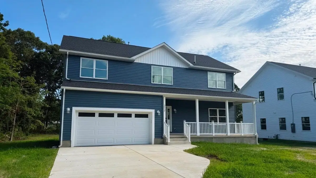 212 W Pacific Avenue, Cape May Court House, NJ 08210 - #1
