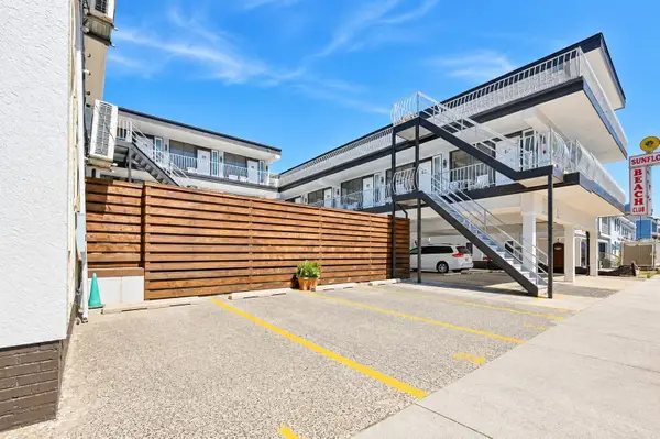 313 E Glenwood Avenue, Wildwood, NJ 08260