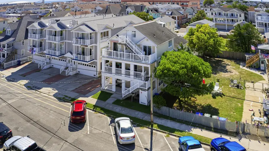 120 E Youngs Avenue, Wildwood, NJ 08260 - #2