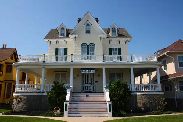819 Beach Avenue, Cape May, NJ 08204