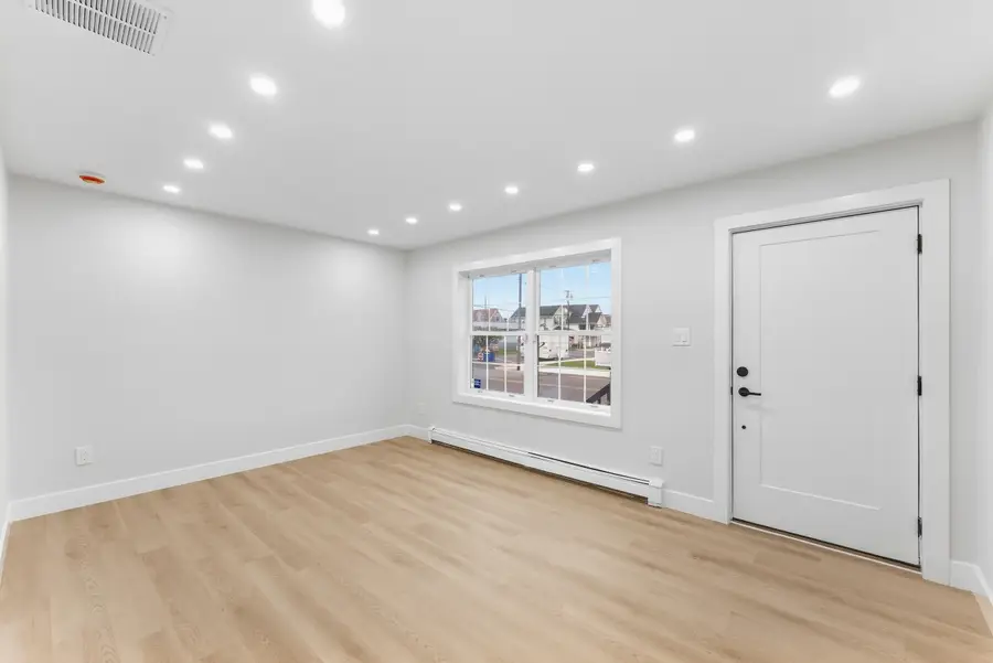 210 N Delaware Avenue, Wildwood, NJ 08260 - #3