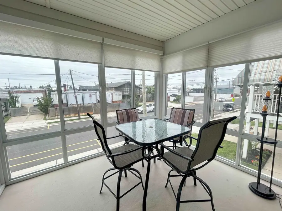 507 W Taylor Avenue, Wildwood, NJ 08260 - #3