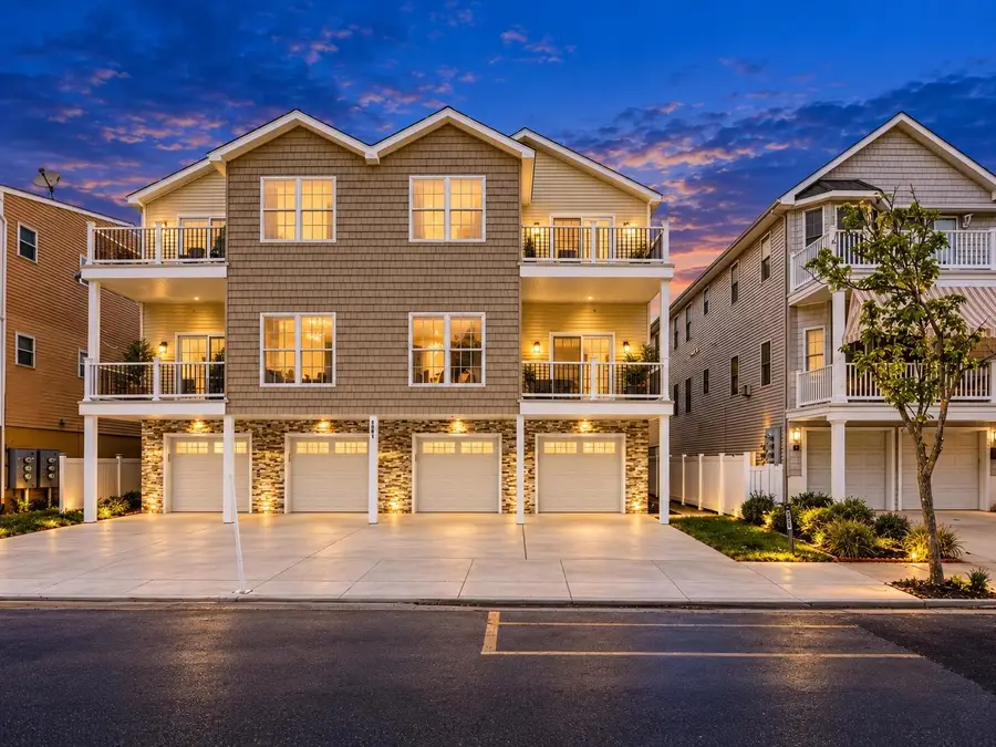 121 E Maple Avenue, Wildwood, NJ 08260 - #3