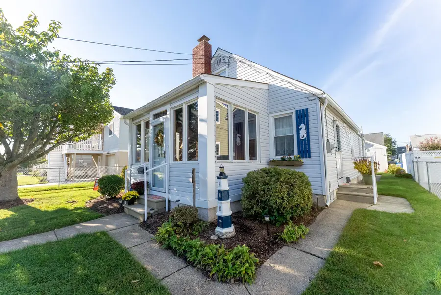 210 E 10th Avenue, North Wildwood, NJ 08204 - #3